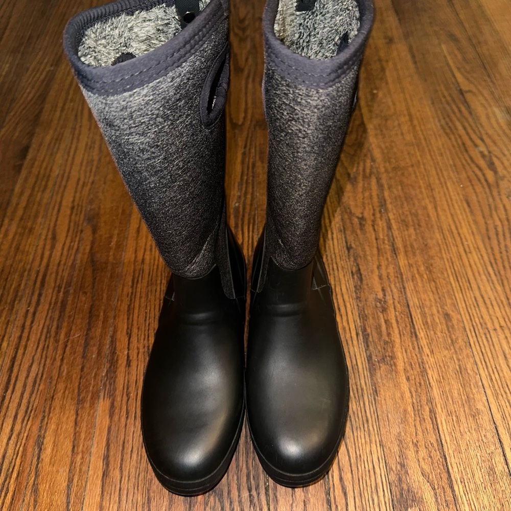 Bogs waterproof boots women sz 9